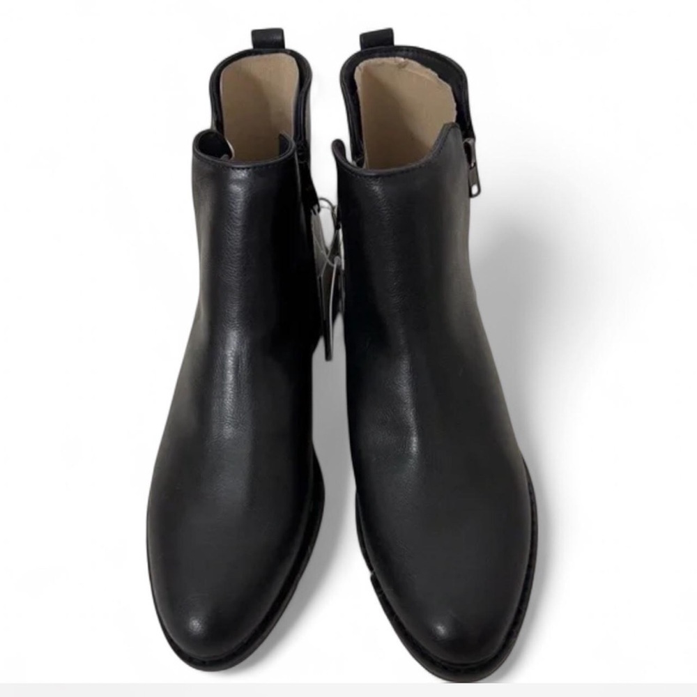 Universal Thread Black Ankle Booties